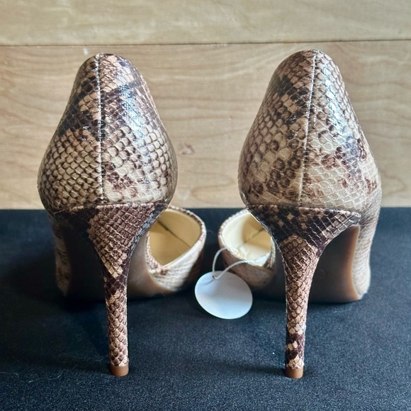 New Jessica Simpson snakeskin heels - Picture 2 of 6